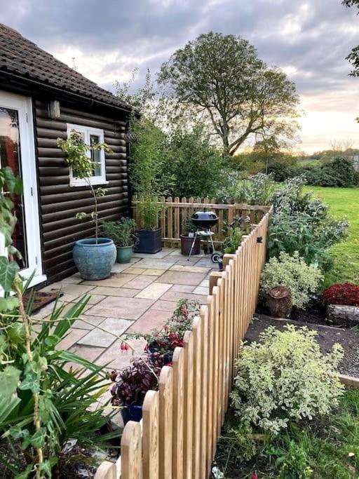 Cosy Studio Retreat In Wells, Somerset Dış mekan fotoğraf